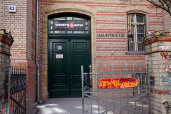 Eingang NaunynRitze, März 2021